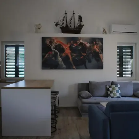Andreja, Center Apartman *