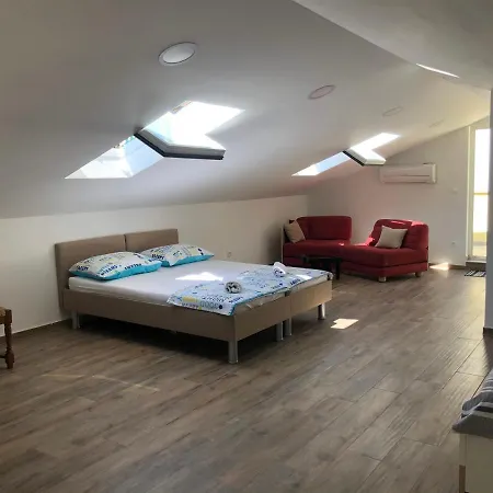 Andreja, Center Apartman