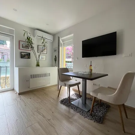 Andreja, Center Opatija